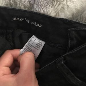 AE cropped black jeggjngs